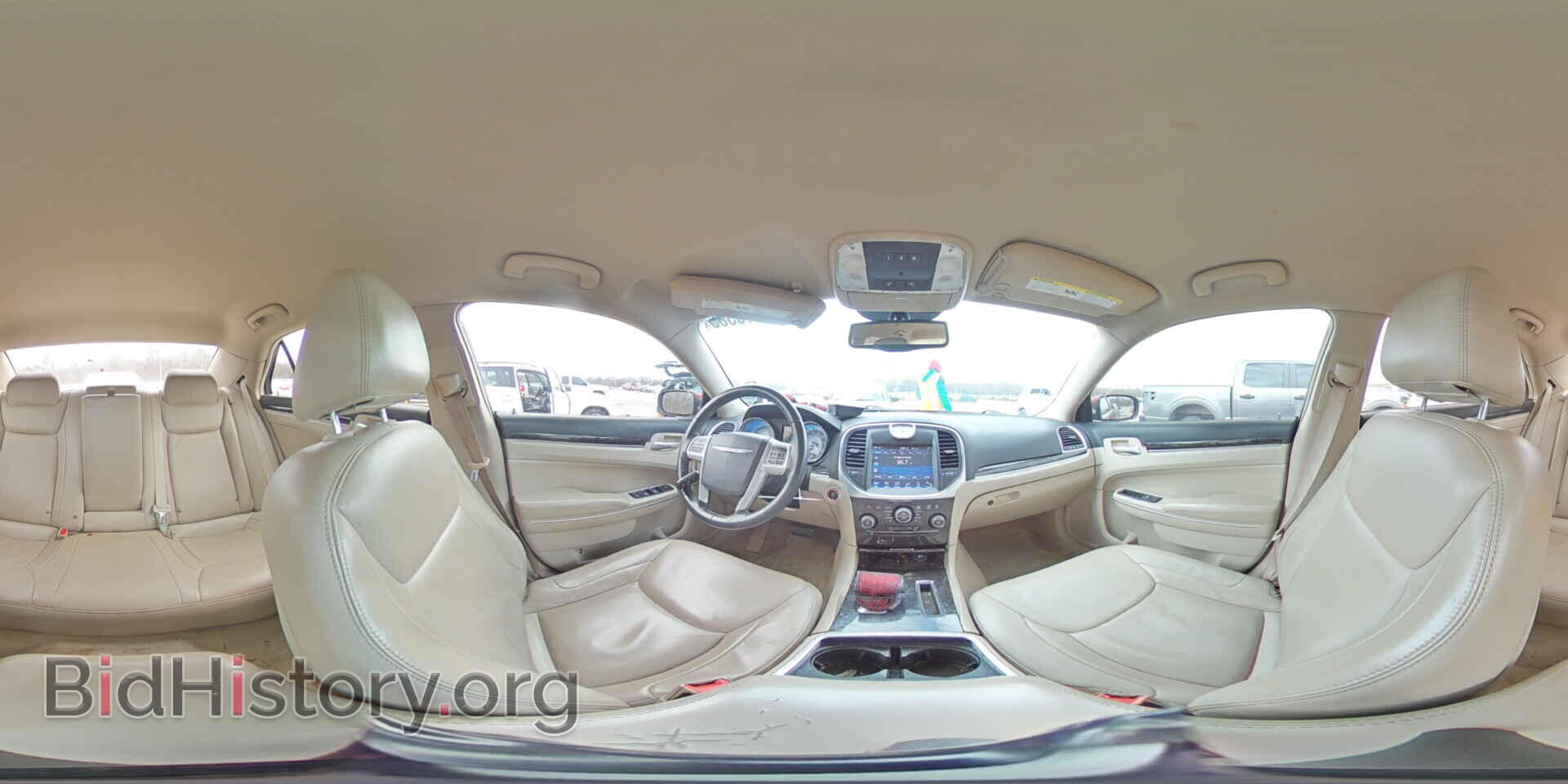 2014 CHRYSLER 300 - VIN: 2C3CCARG9EH201767 - Фото 15