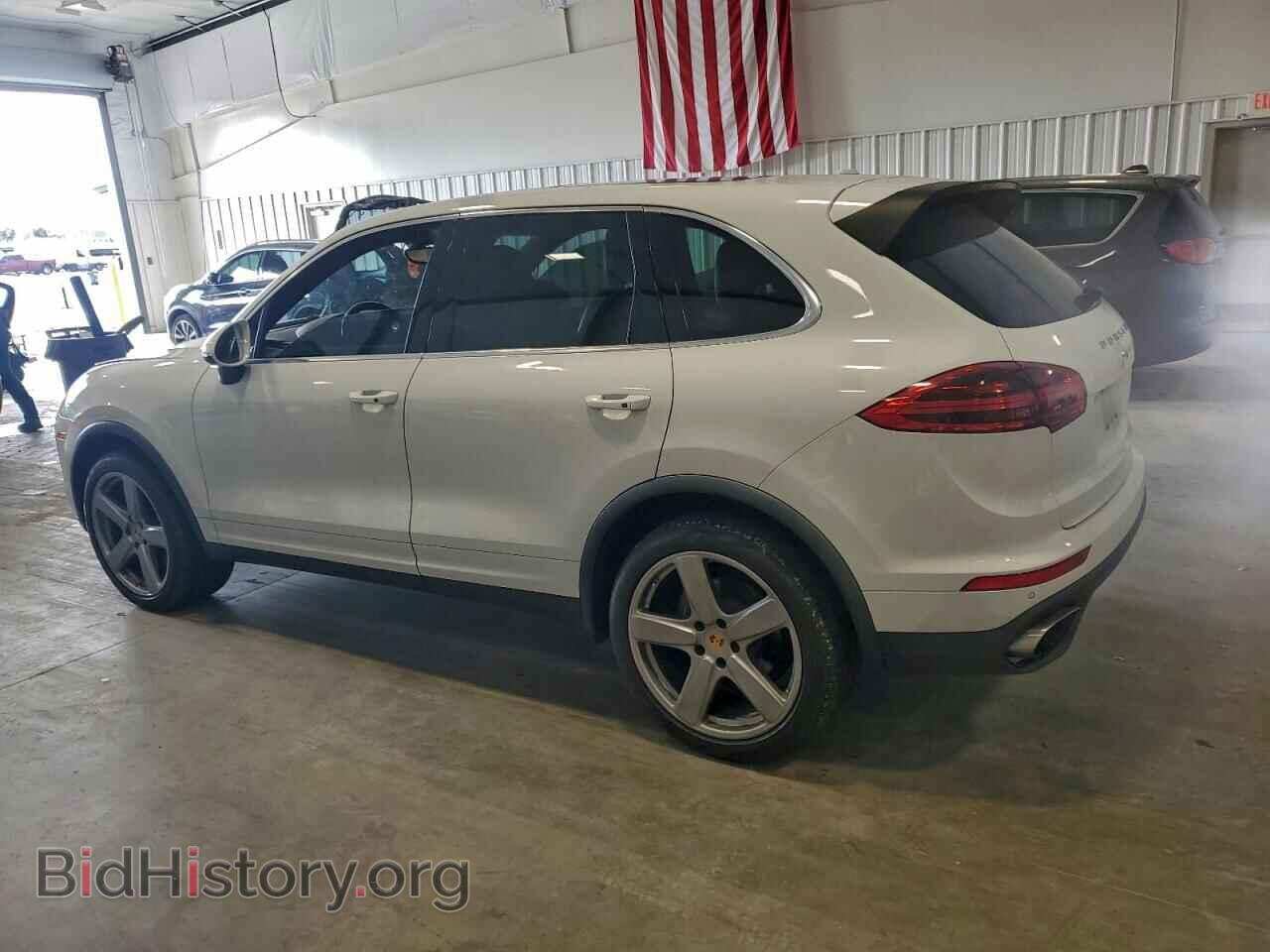 2016 PORSCHE CAYENNE - VIN: WP1AA2A2XGLA00852 - Фото 2