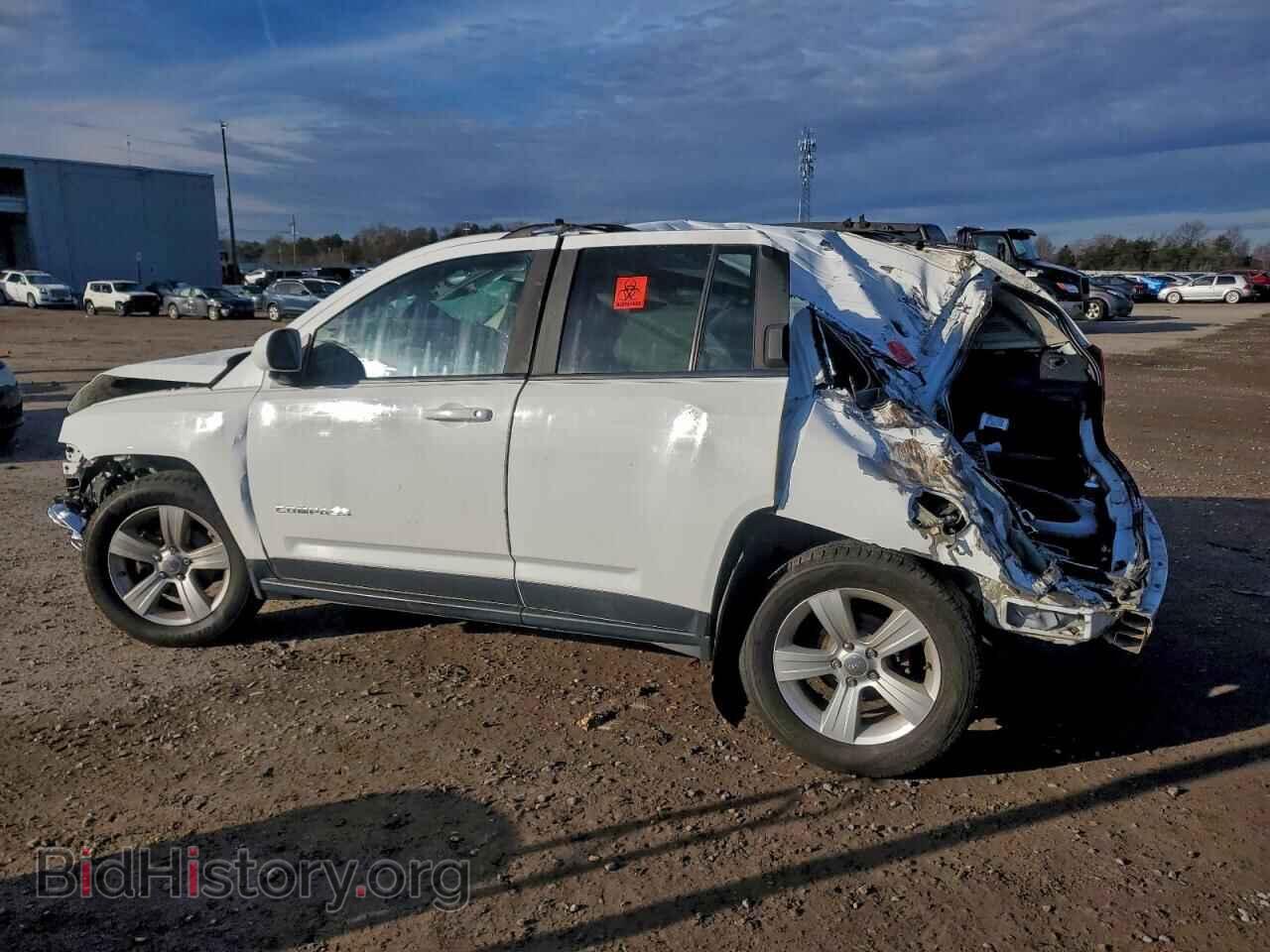 2017 JEEP COMPASS - VIN: 1C4NJDEB6HD112083 - Photo 2