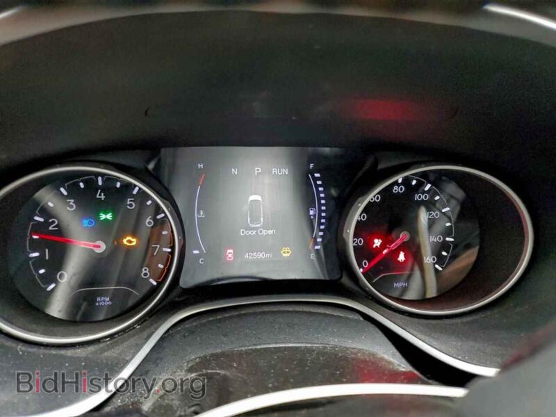 2018 Jeep COMPASS (VIN 3C4NJDBB6JT482325) — фото 9 из 13