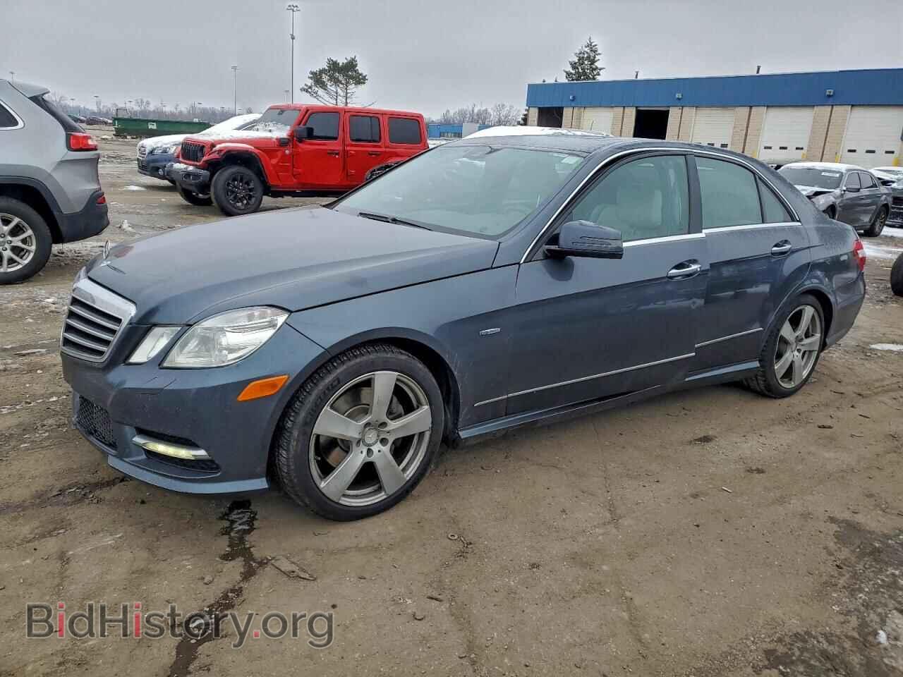 Photo WDDHF8JB7CA603175 - MERCEDES-BENZ E-CLASS 2012