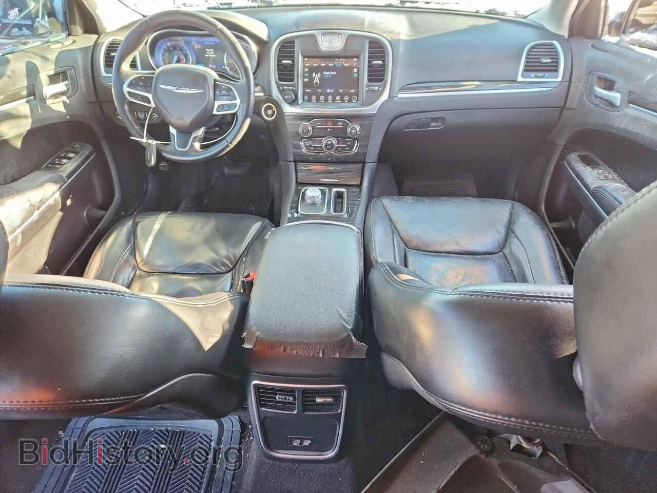 2017 CHRYSLER 300 - VIN: 2C3CCARG1HH535795 - Фото 8