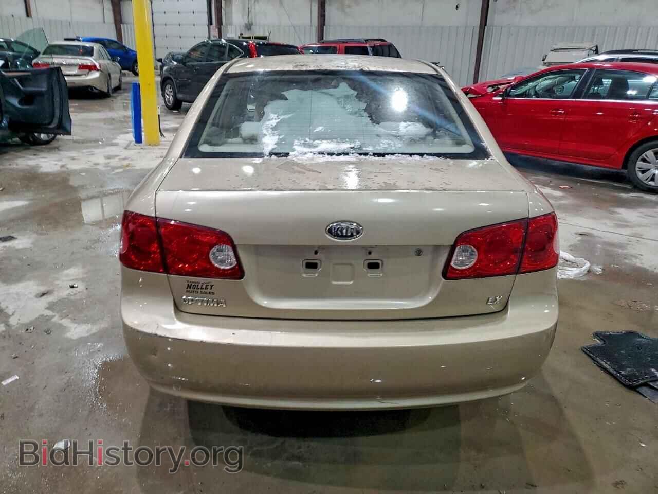 2007 KIA OPTIMA - VIN: KNAGE123675137452 - Фото 6