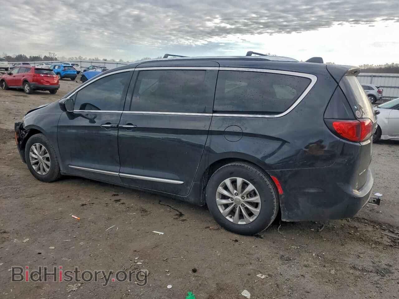 2018 CHRYSLER PACIFICA - VIN: 2C4RC1BG6JR332918 - Фото 2