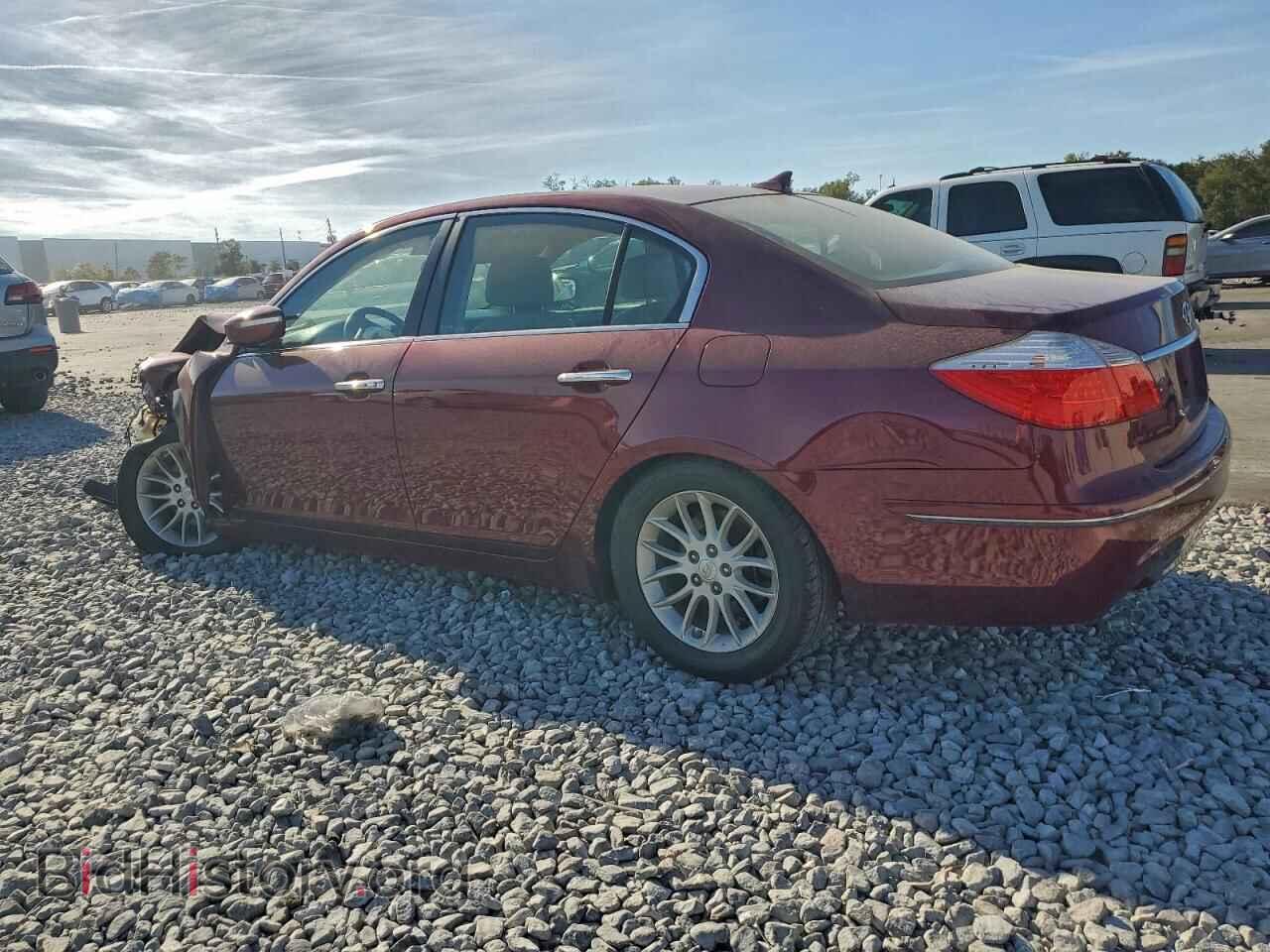2011 HYUNDAI GENESIS - VIN: KMHGC4DE2BU116830 - Фото 2