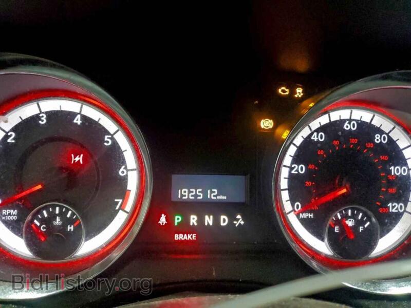2016 Dodge CARAVAN (VIN 2C4RDGBG4GR227271) — photo 9 of 13