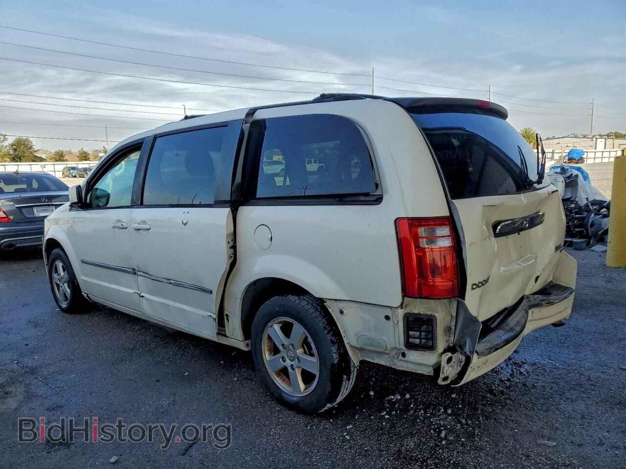 2010 DODGE CARAVAN - VIN: 2D4RN5D10AR209760 - Фото 2