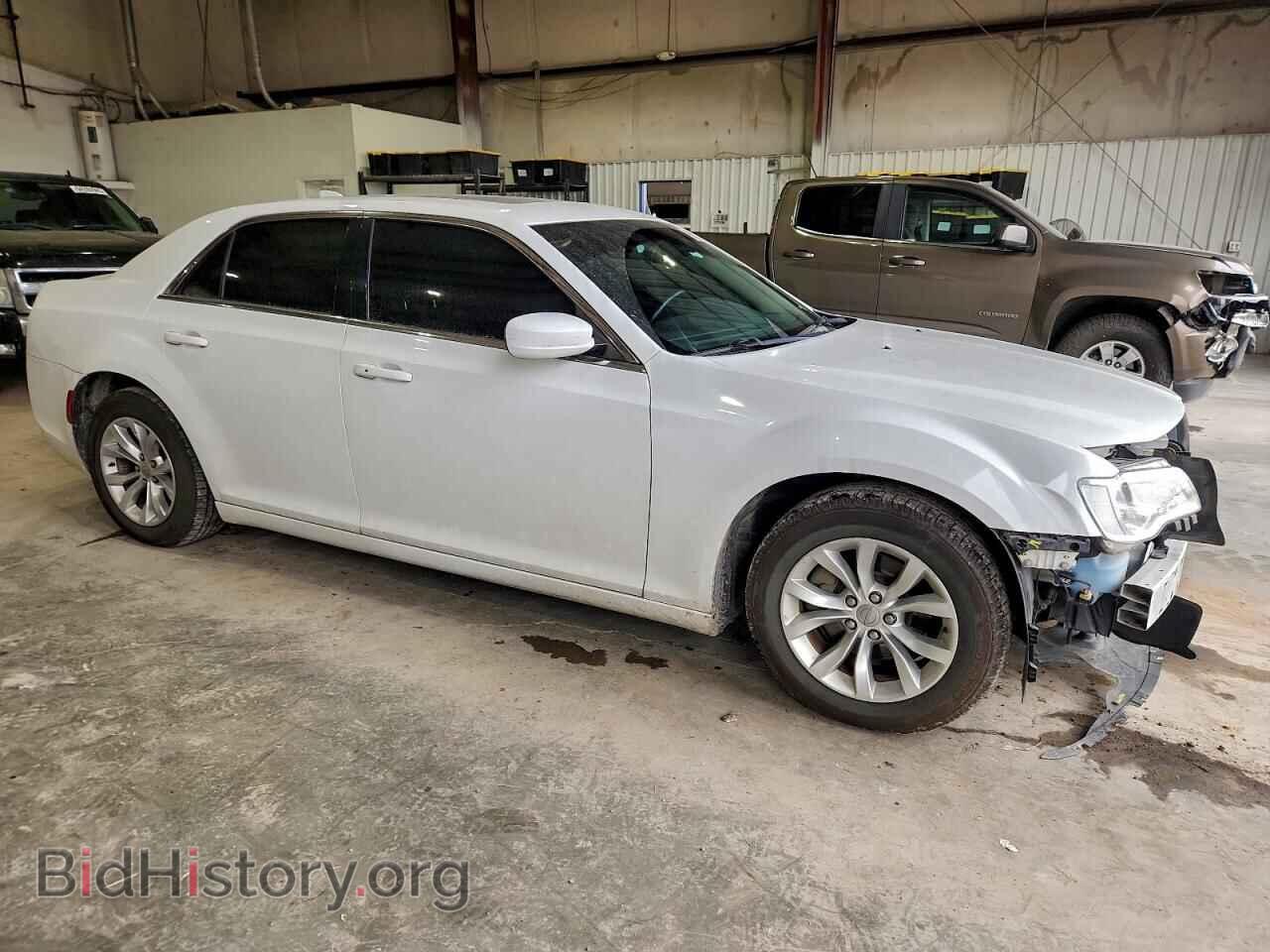 2015 CHRYSLER 300 - VIN: 2C3CCAAG7FH931562 - Фото 4