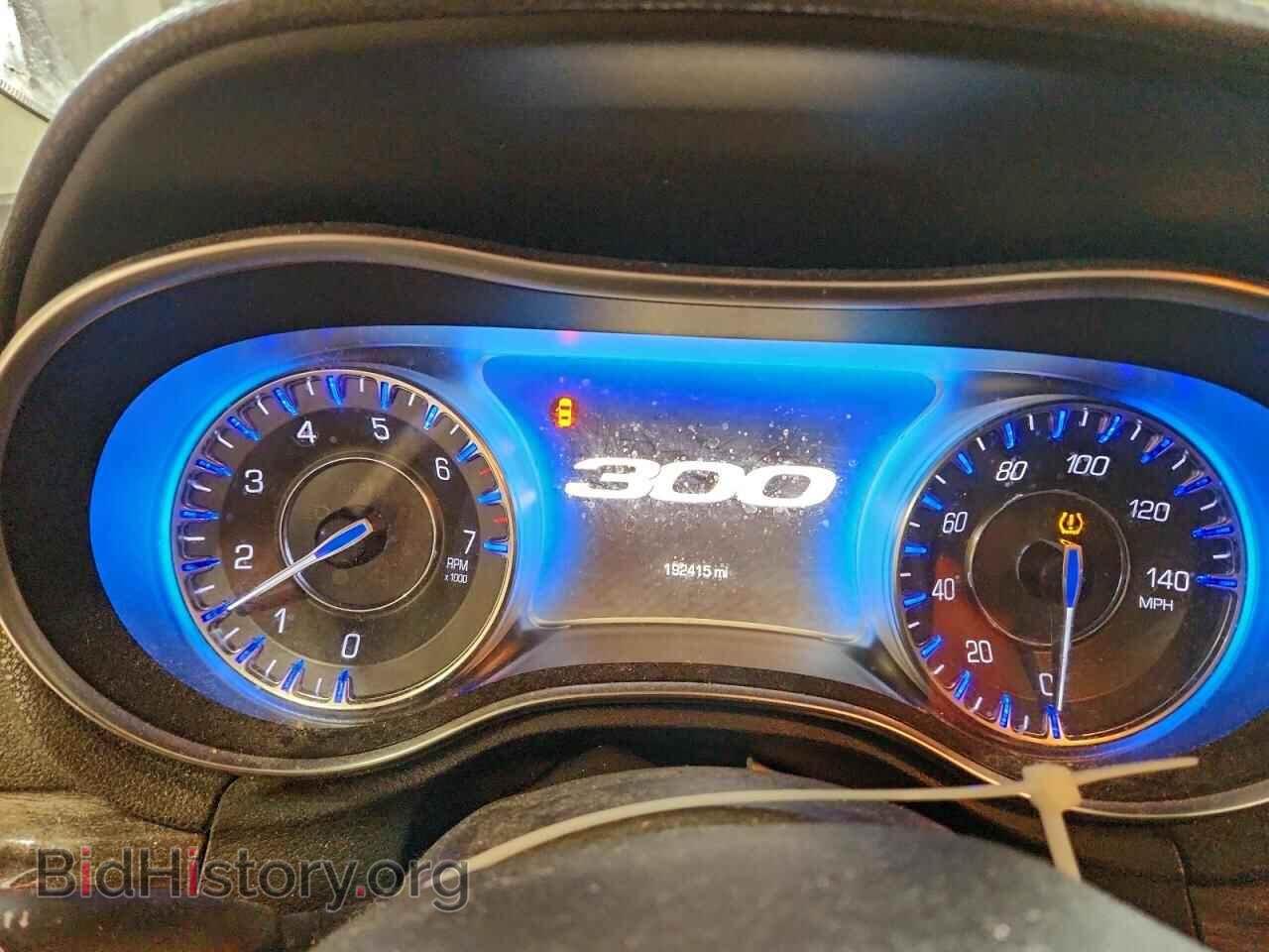 2015 CHRYSLER 300 - VIN: 2C3CCAAG7FH931562 - Фото 9