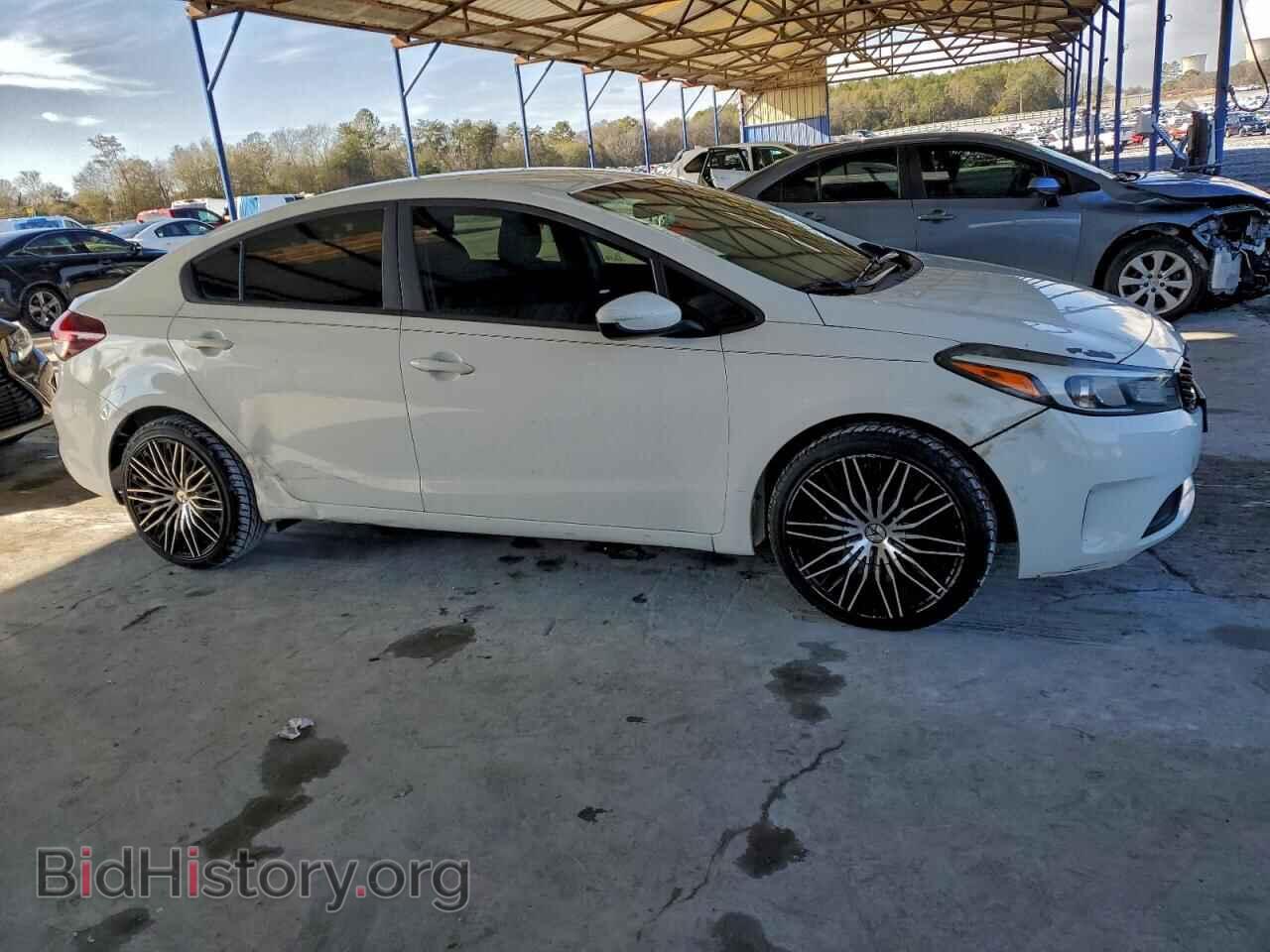 2017 KIA FORTE - VIN: 3KPFK4A73HE057318 - Фото 4