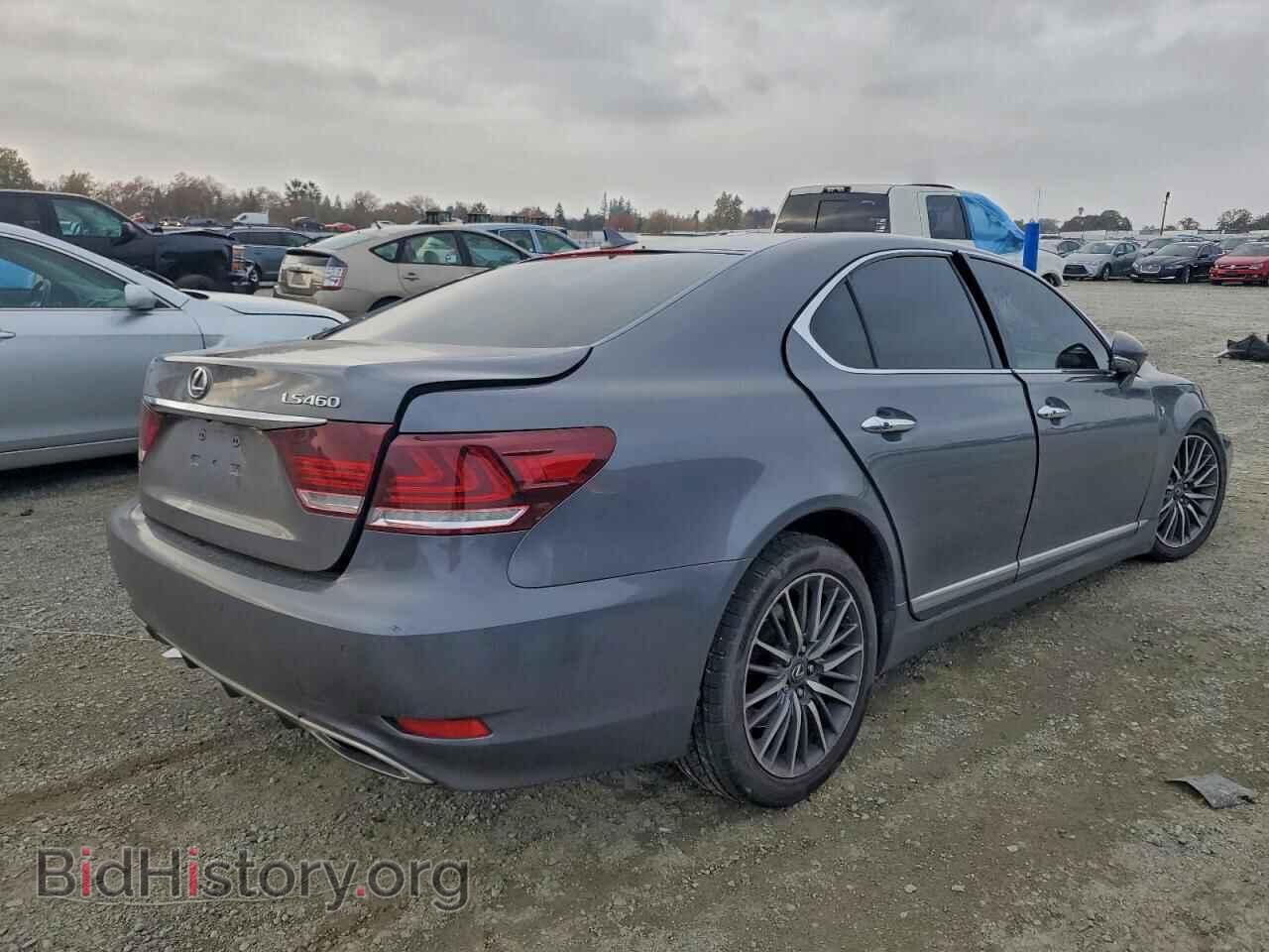 2013 LEXUS LS460 - VIN: JTHBL5EF7D5116202 - Photo 3