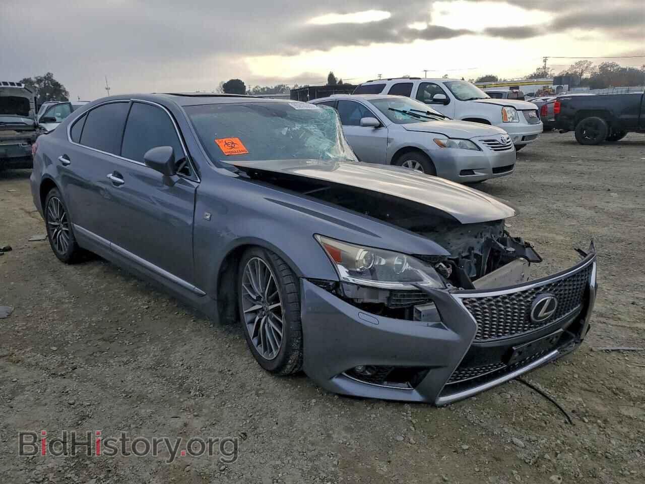 2013 LEXUS LS460 - VIN: JTHBL5EF7D5116202 - Photo 4