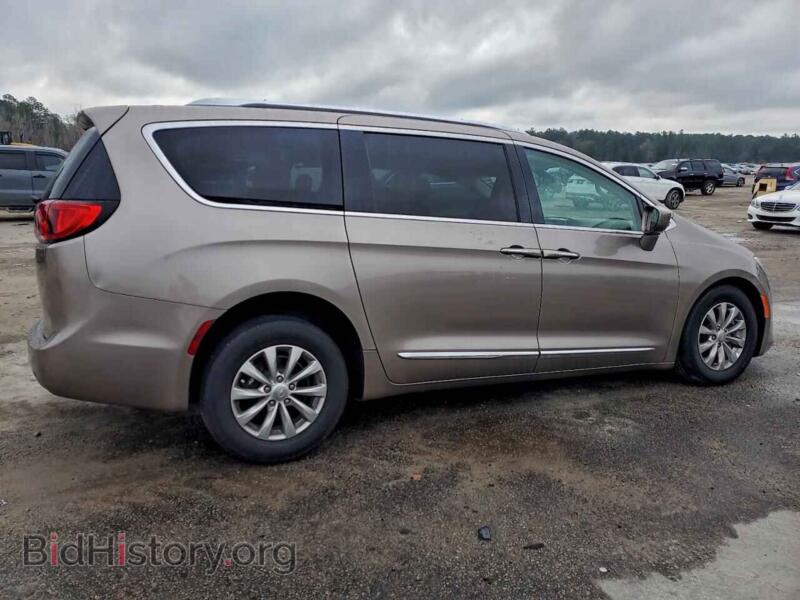 2018 Chrysler PACIFICA (VIN 2C4RC1BG7JR292123) — фото 3 из 13