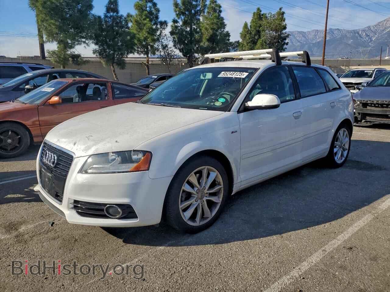 Photo WAUBEAFM2CA023480 - AUDI A3 2012