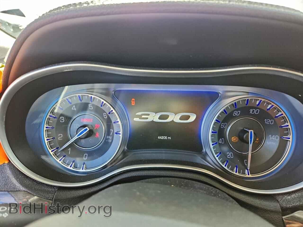 2017 CHRYSLER 300 - VIN: 2C3CCAAG3HH516256 - Фото 9