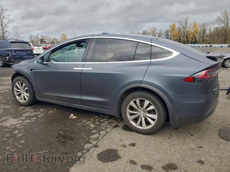 2016 Tesla MODEL X (VIN 5YJXCBE21GF011967) — фото 2 из 13