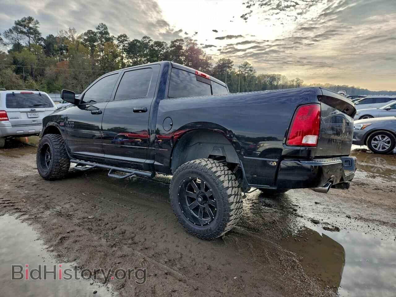 2018 RAM 1500 - VIN: 1C6RR6LT0JS218992 - Photo 2