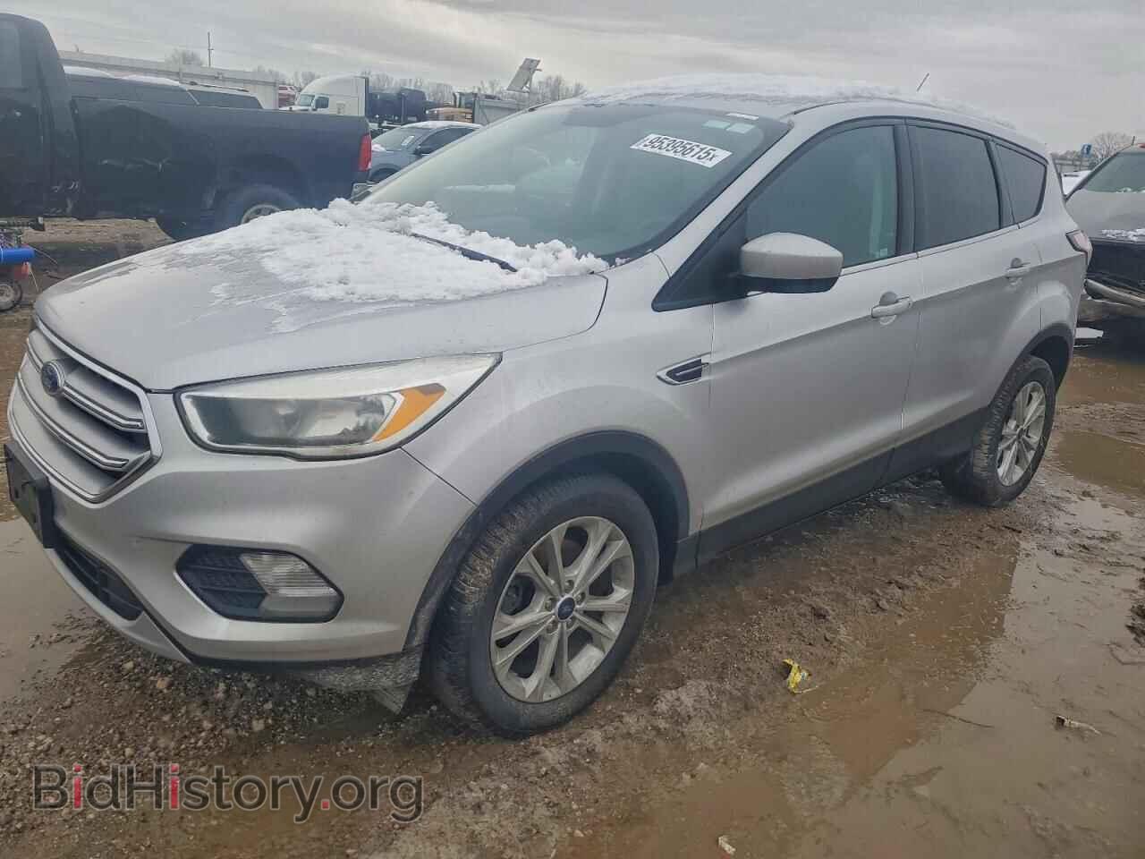 Фотография 1FMCU0GD0HUC45763 - FORD ESCAPE 2017