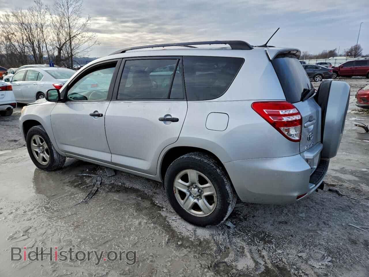 2011 TOYOTA RAV4 - VIN: 2T3BF4DV4BW084391 - Фото 2