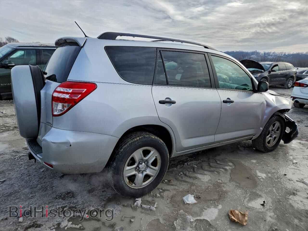 2011 TOYOTA RAV4 - VIN: 2T3BF4DV4BW084391 - Фото 3