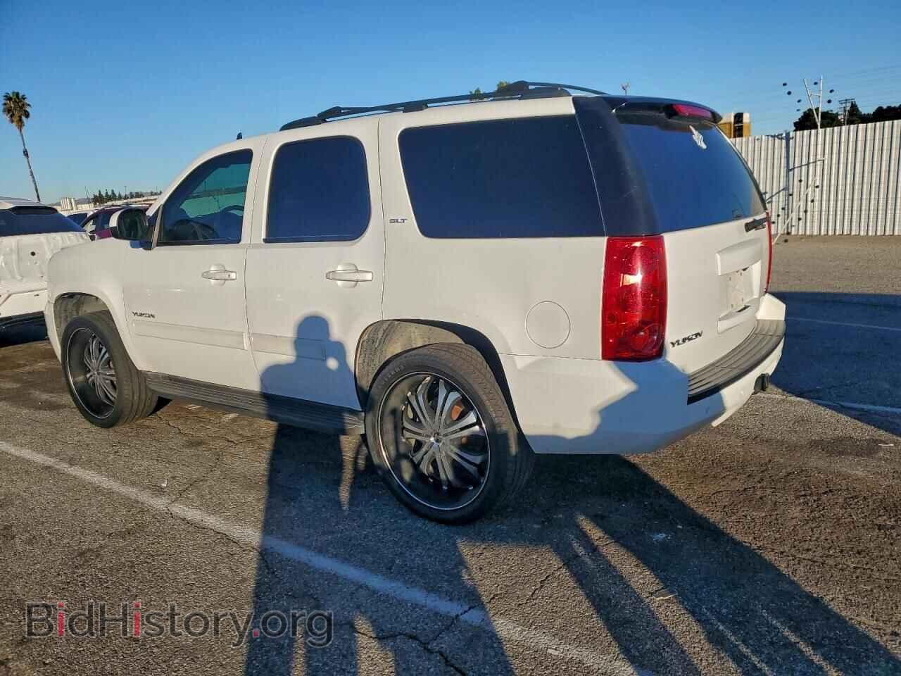 2013 GMC YUKON - VIN: 1GKS1CE08DR340115 - Фото 2