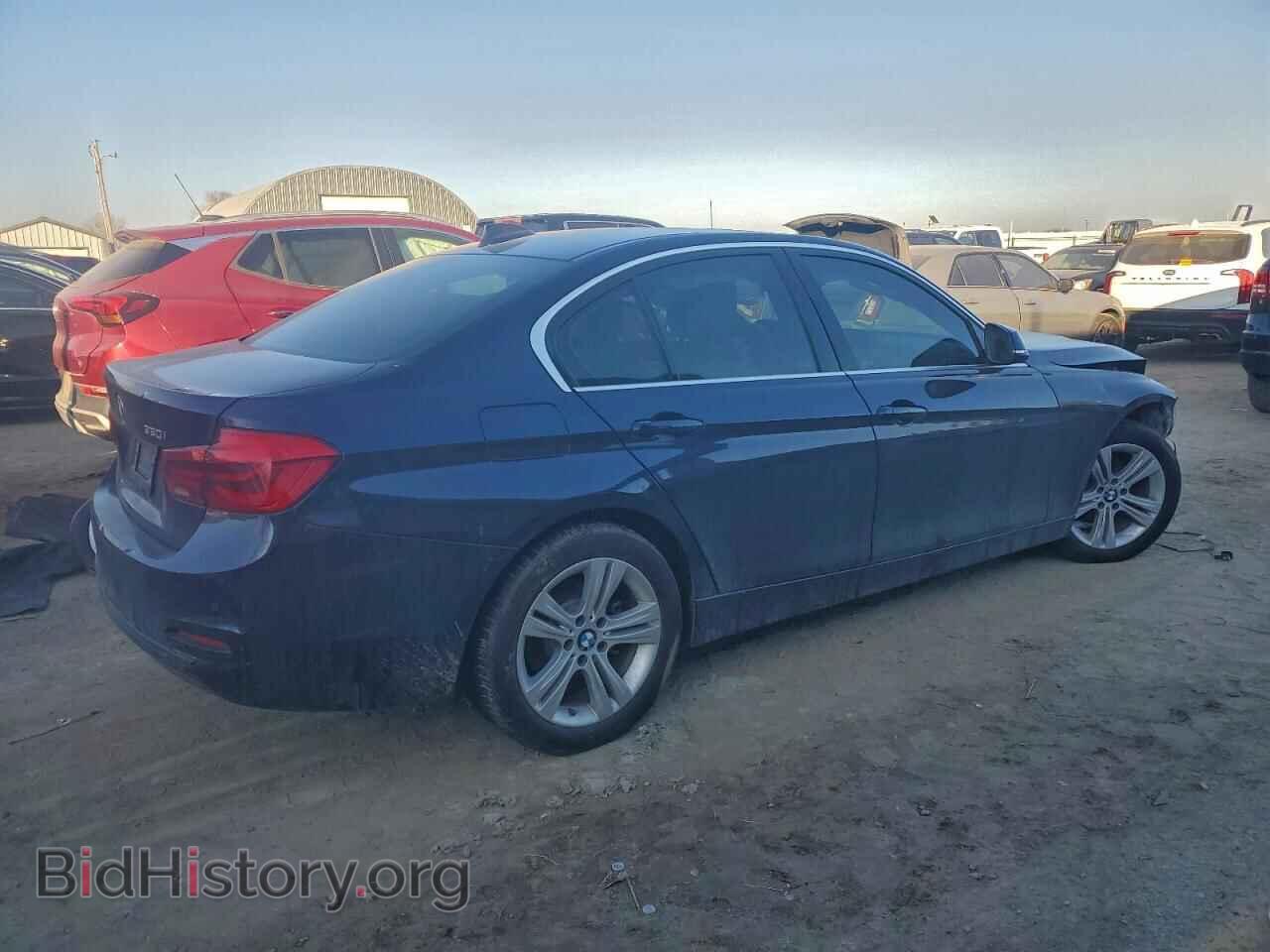 2017 BMW 3 SERIES - VIN: WBA8B9G32HNU55445 - Фото 3