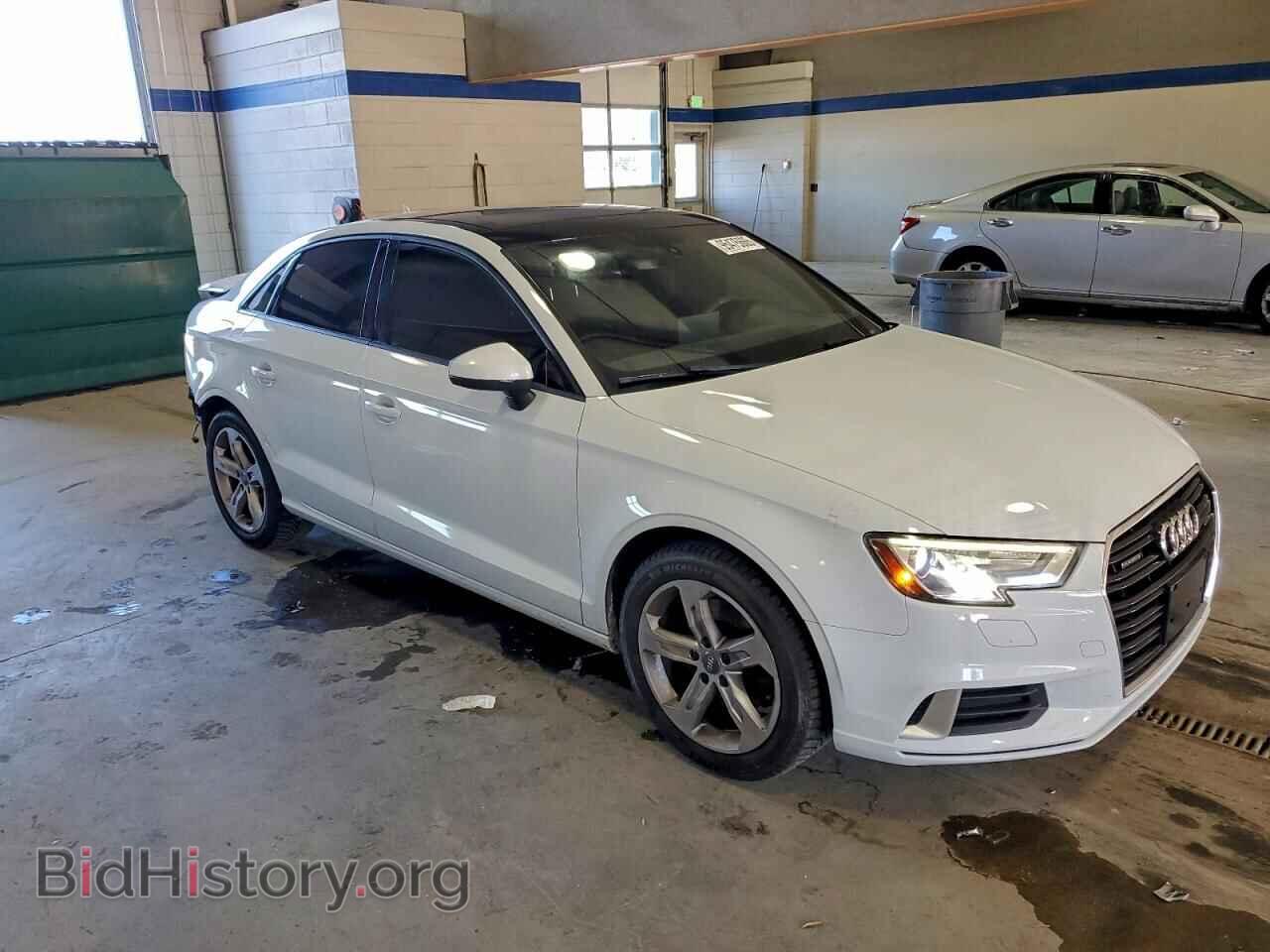 2017 AUDI A3 - VIN: WAUB8GFFXH1041924 - Фото 4