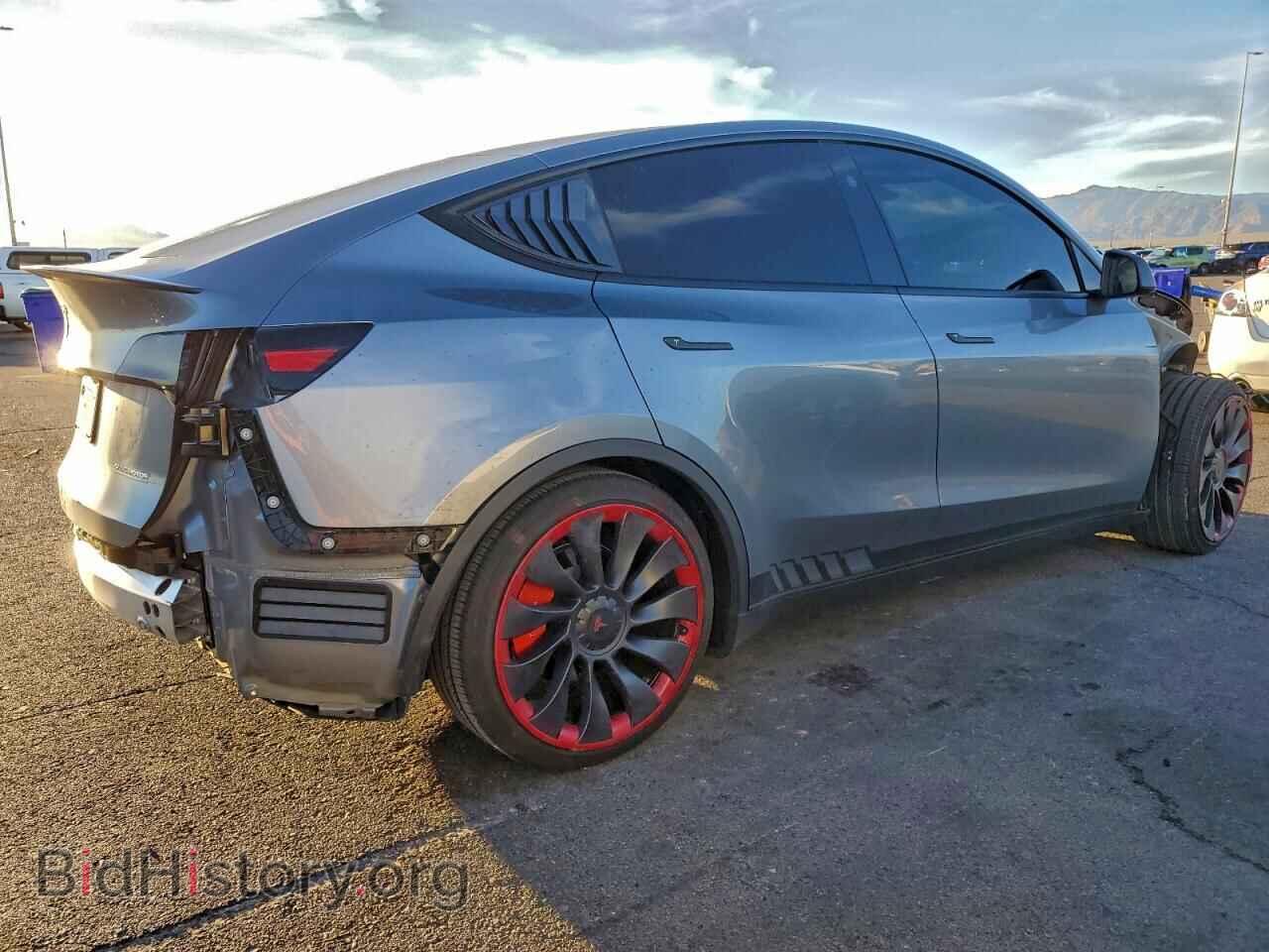 2024 TESLA MODEL Y - VIN: 7SAYGDEF1RA294302 - Фото 3