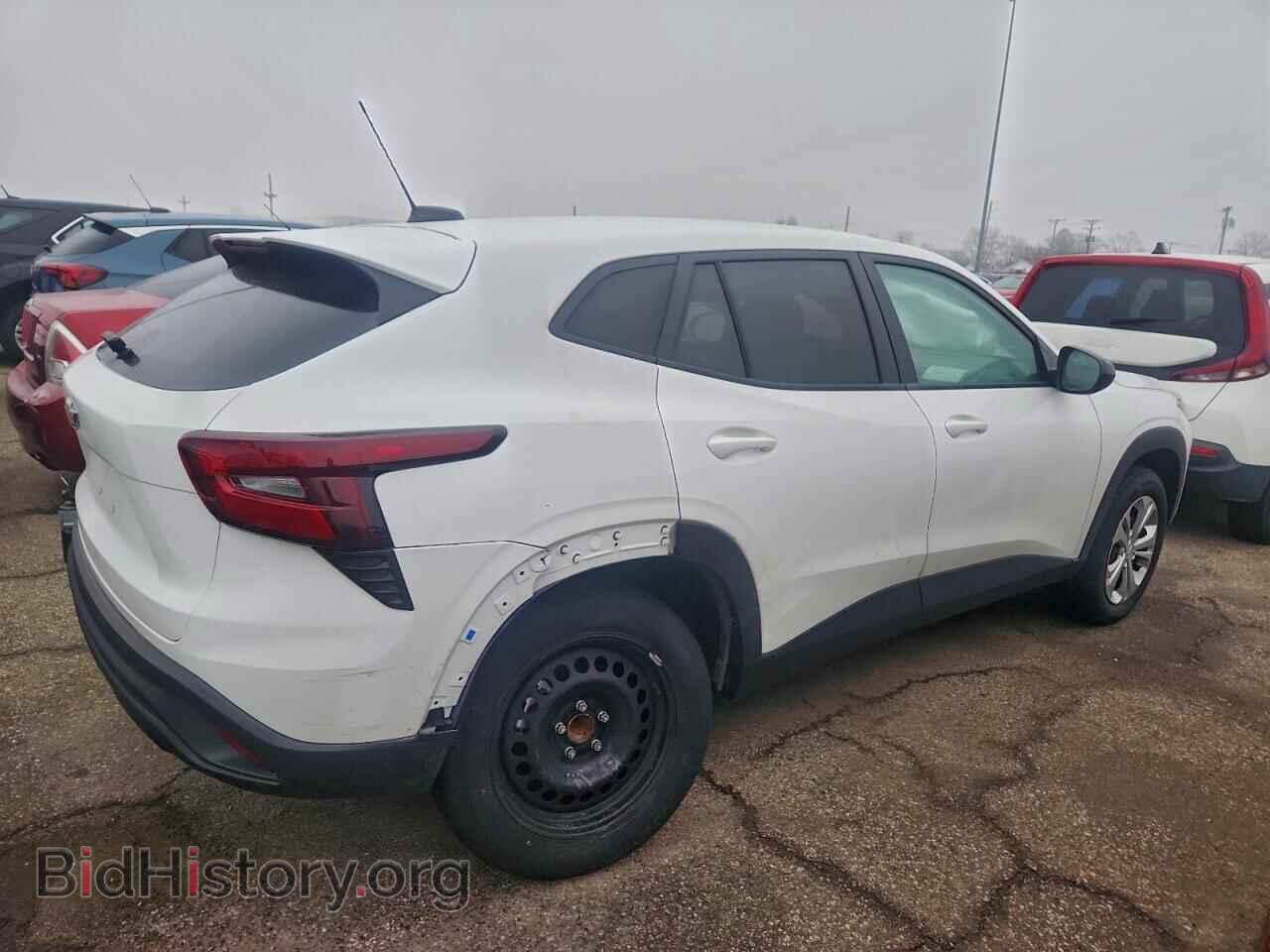 2024 CHEVROLET TRAX - VIN: KL77LFE25RC243900 - Фото 3