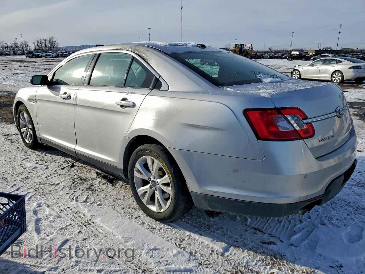 2010 FORD TAURUS - VIN: 1FAHP2HW1AG117572 - Фото 2