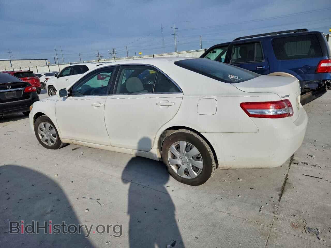 2011 TOYOTA CAMRY - VIN: 4T4BF3EK4BR123736 - Фото 2
