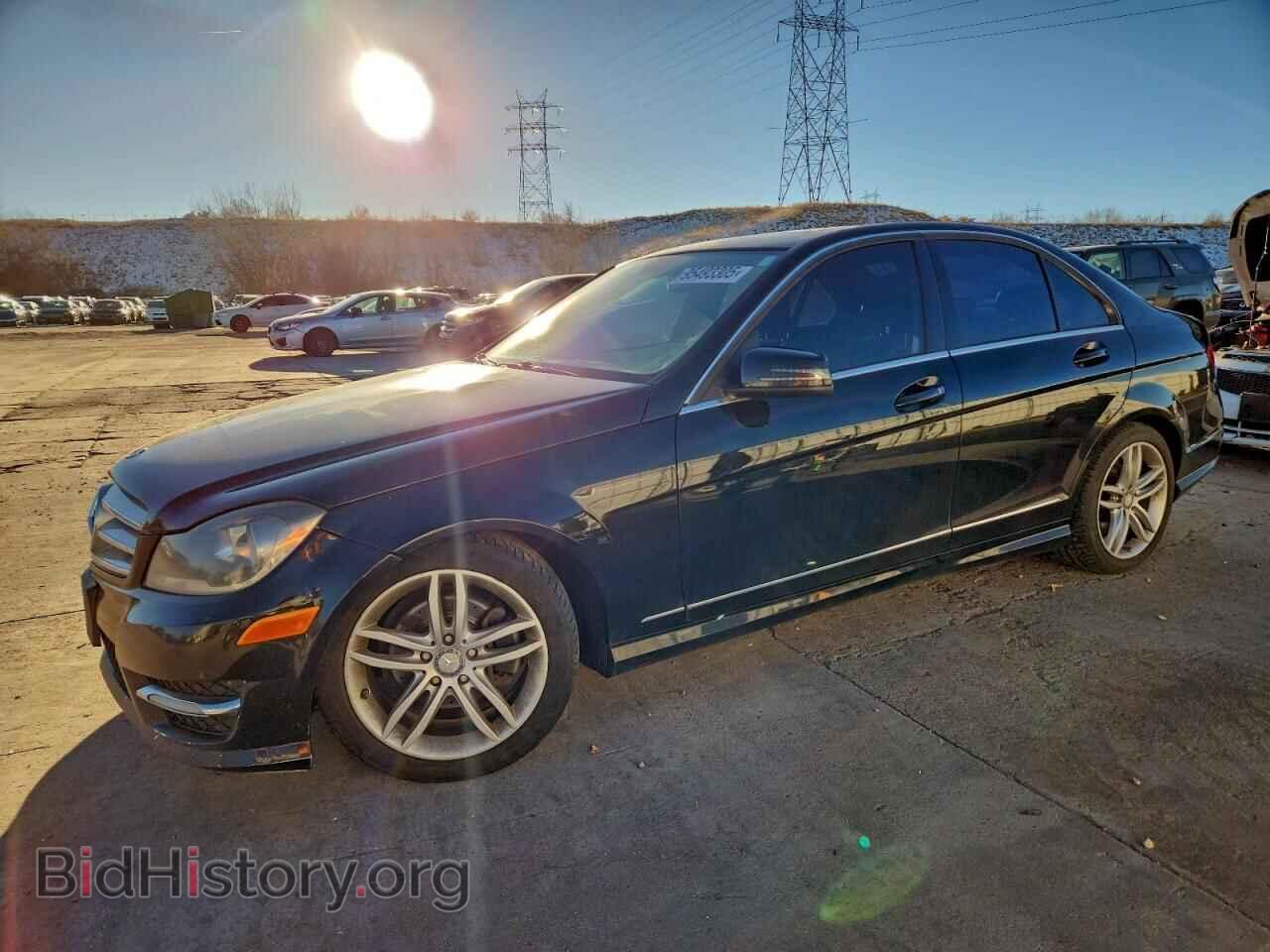 Photo WDDGF8BB8CR193515 - MERCEDES-BENZ C-CLASS 2012