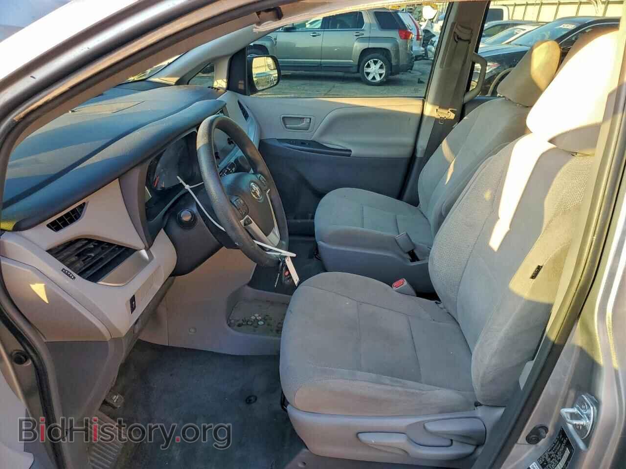 2017 TOYOTA All Models - VIN: 5TDZZ3DC2HS811407 - Фото 7