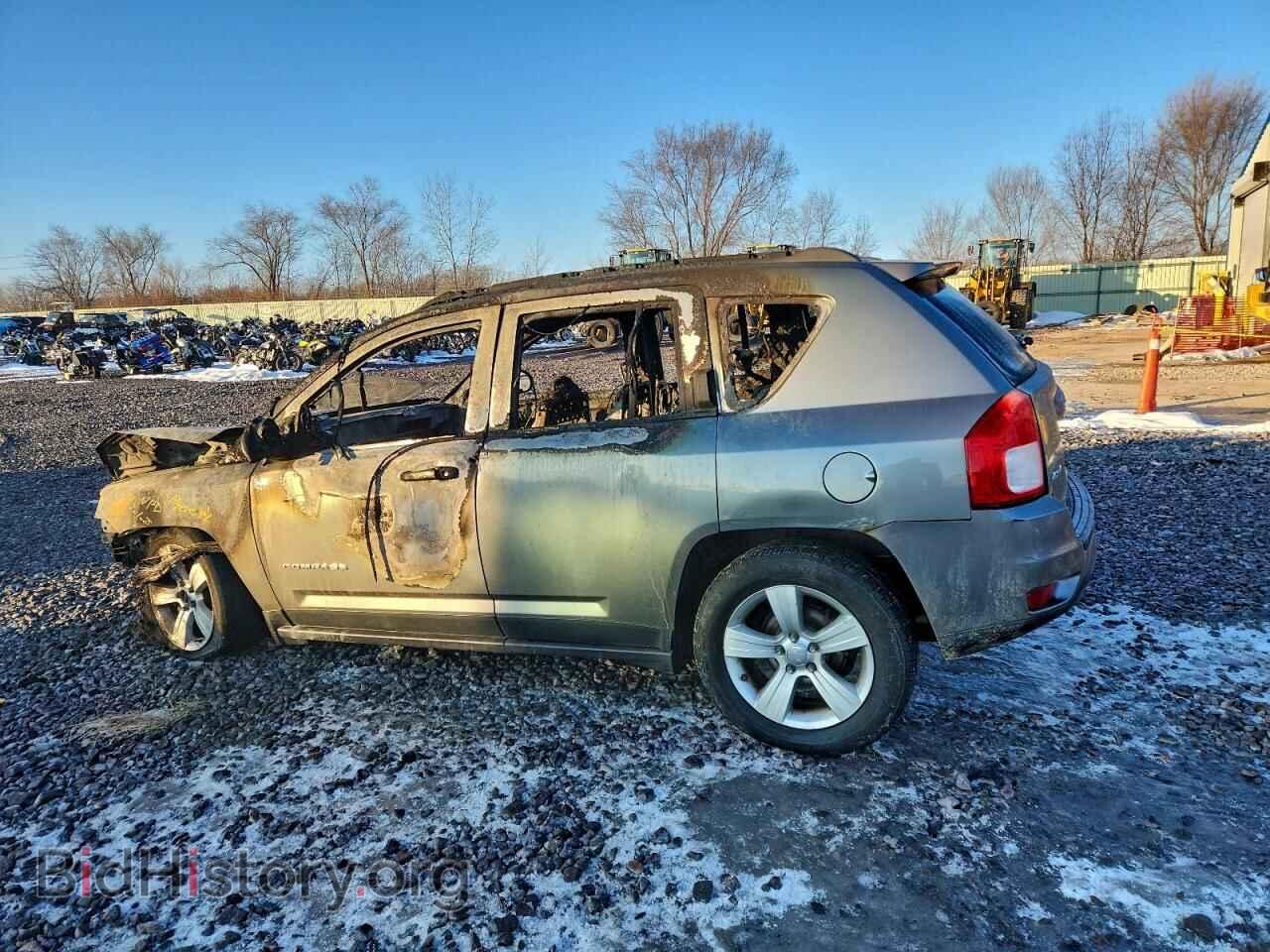 2013 JEEP COMPASS - VIN: 1C4NJDEB6DD190034 - Photo 2