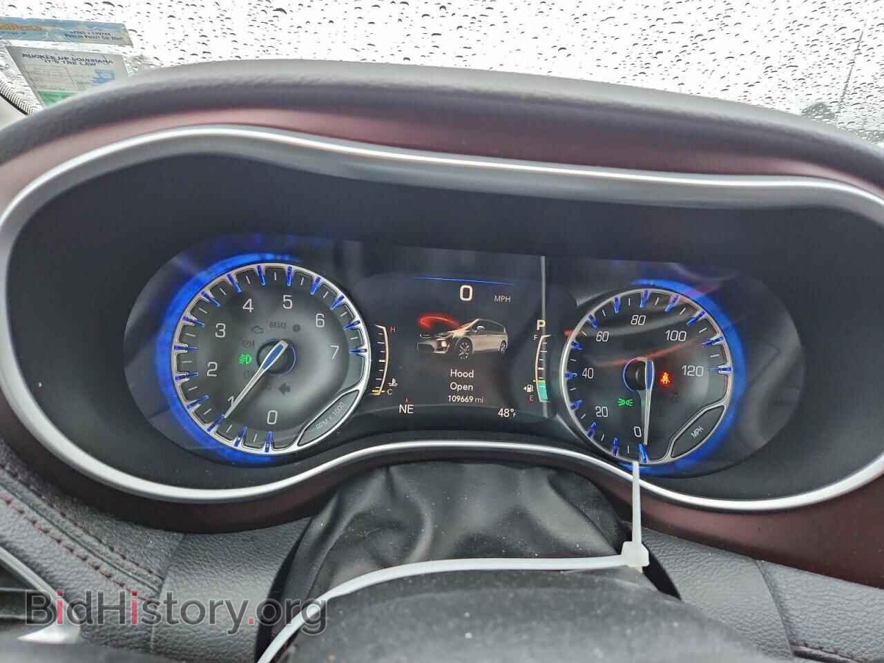 2017 CHRYSLER PACIFICA - VIN: 2C4RC1GG2HR751996 - Фото 9