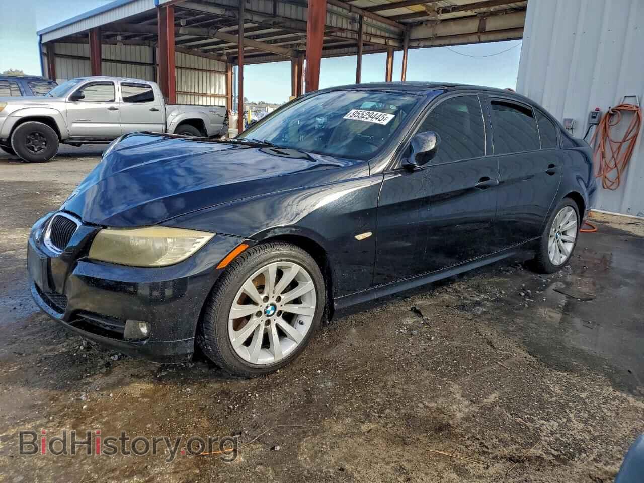 Photo WBAPH7C55BE677376 - BMW 3 SERIES 2011
