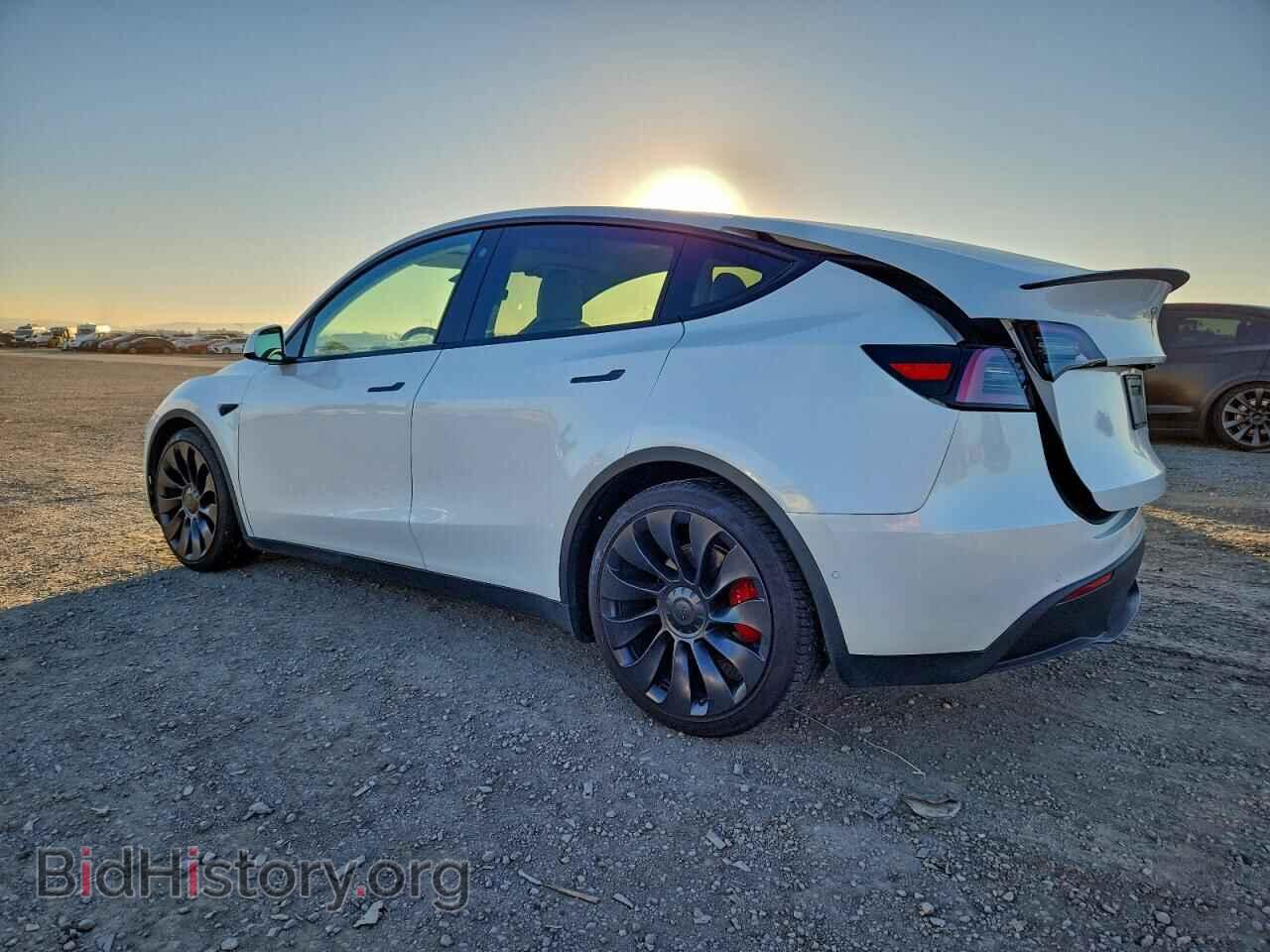 2022 TESLA MODEL Y - VIN: 7SAYGDEF5NF491082 - Фото 2