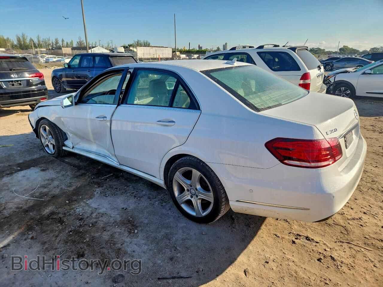 2015 MERCEDES-BENZ E-CLASS - VIN: WDDHF5KB4FB121128 - Фото 2