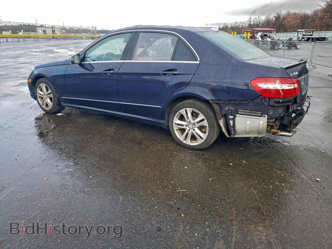 2011 MERCEDES-BENZ E-CLASS - VIN: WDDHF8HB3BA306599 - Photo 2