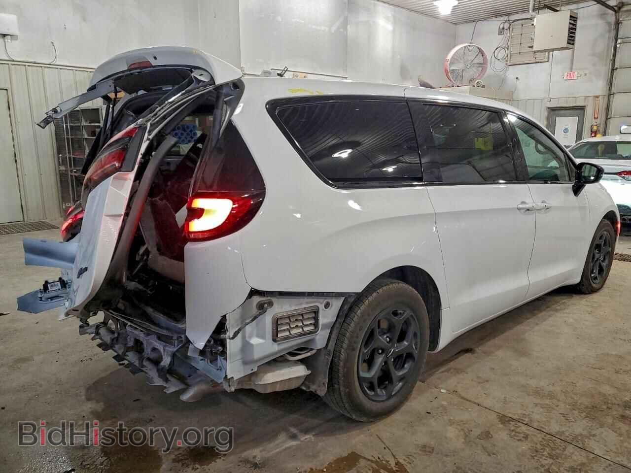 2024 CHRYSLER PACIFICA - VIN: 2C4RC1S72RR134672 - Фото 3