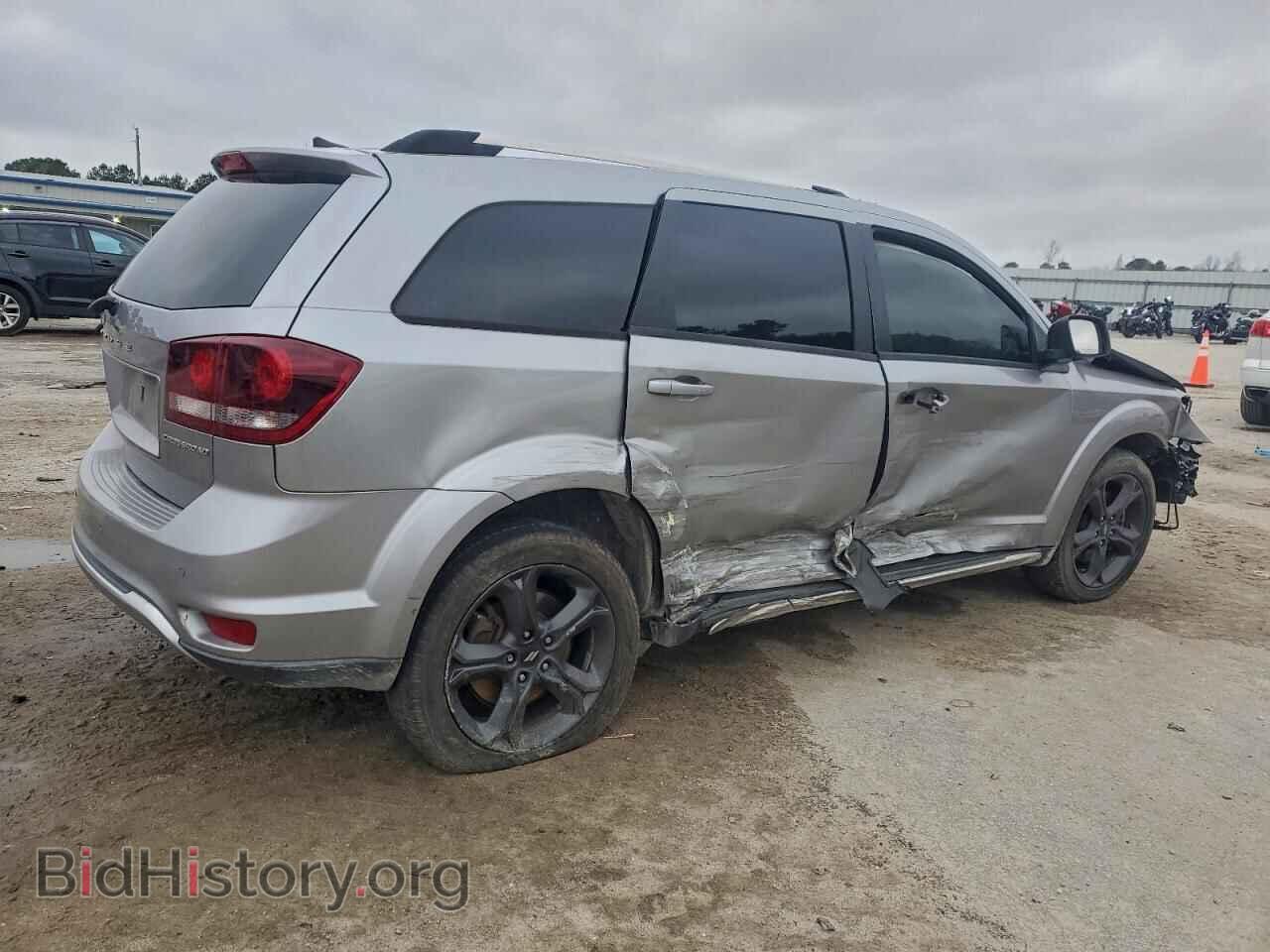 2020 DODGE JOURNEY - VIN: 3C4PDCGB3LT193599 - Фото 3