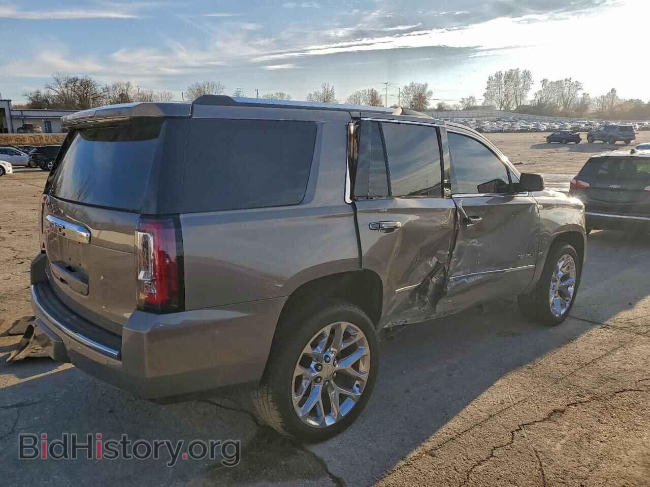 2019 GMC YUKON - VIN: 1GKS2CKJ3KR279084 - Фото 3