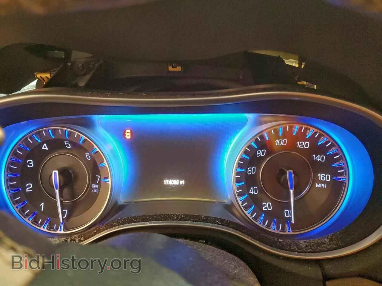 2015 CHRYSLER 300 - VIN: 2C3CCAPT5FH846191 - Фото 9