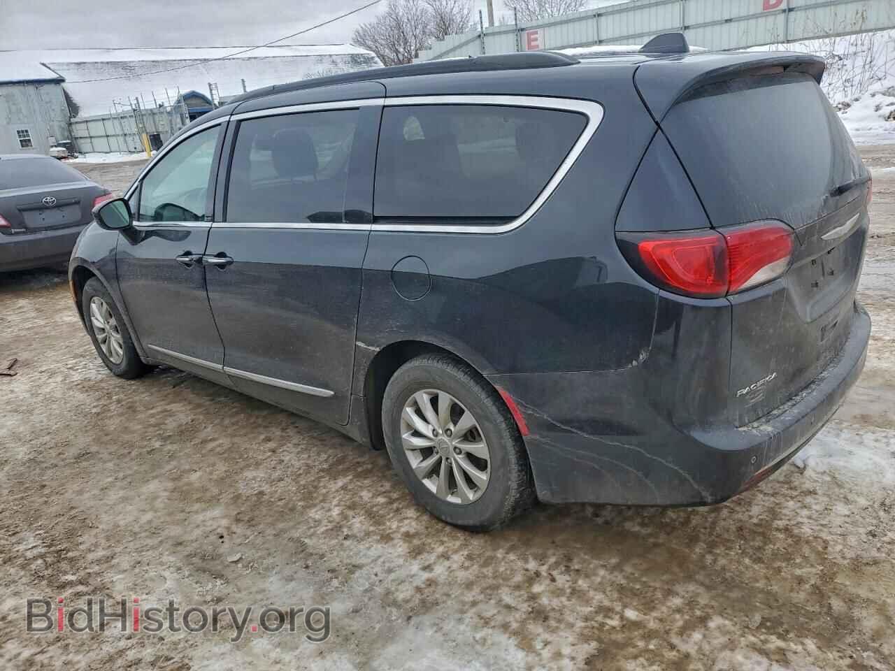 2017 CHRYSLER PACIFICA - VIN: 2C4RC1BG7HR565832 - Photo 2