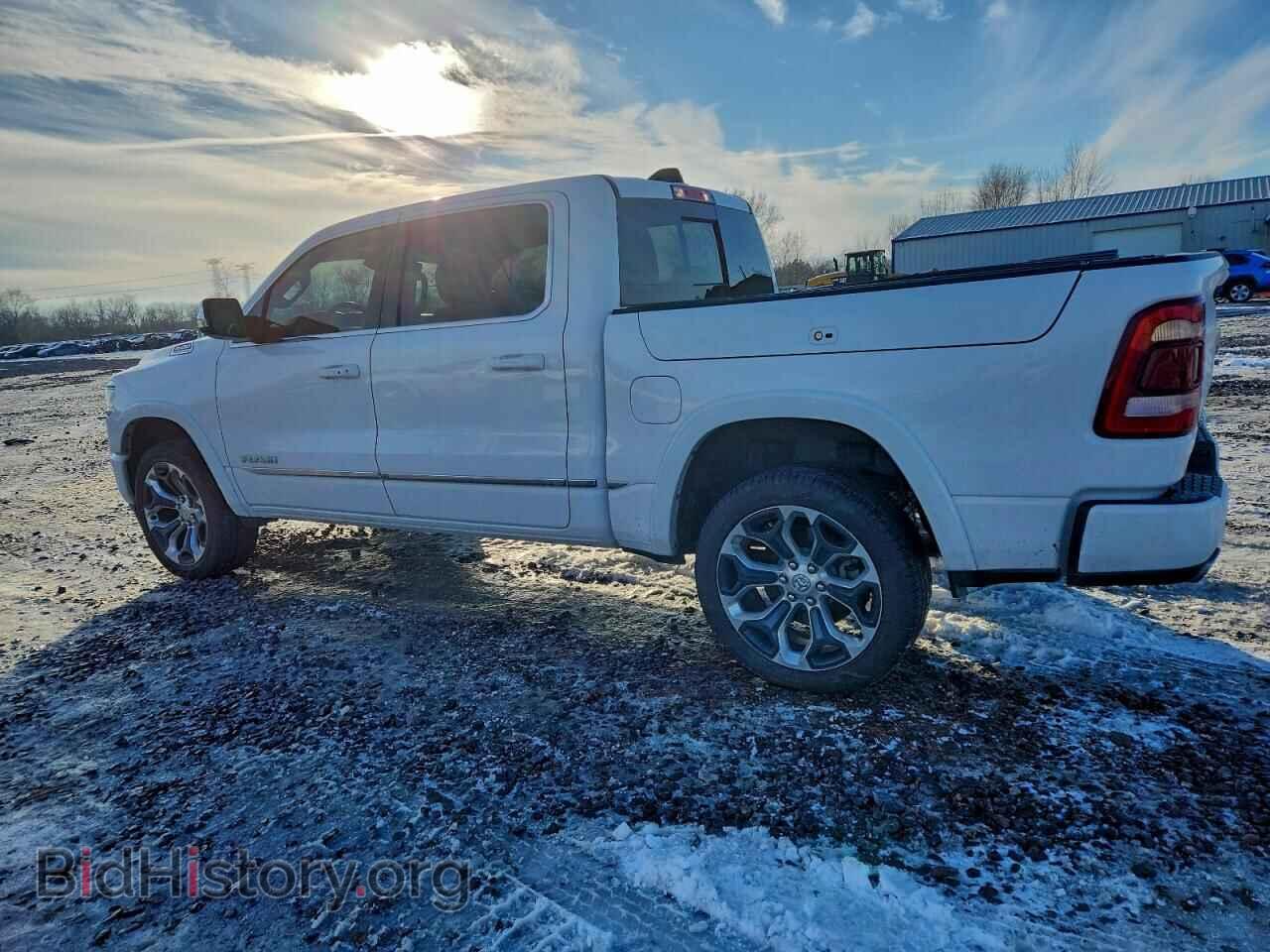 2024 RAM 1500 - VIN: 1C6SRFHT9RN186547 - Фото 2
