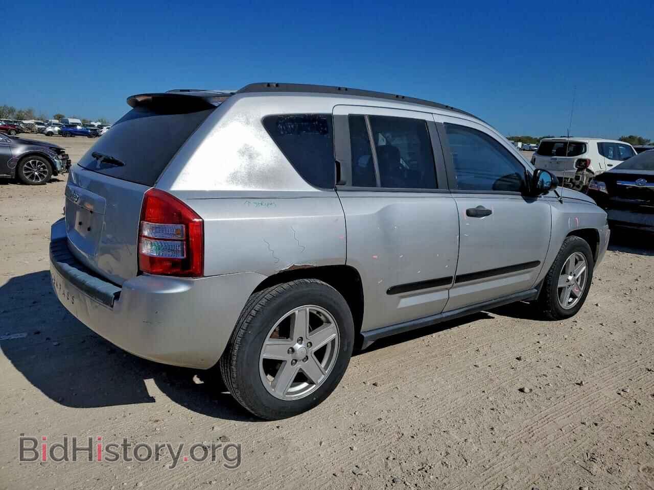 2007 JEEP COMPASS - VIN: 1J8FF47W27D422812 - Photo 3