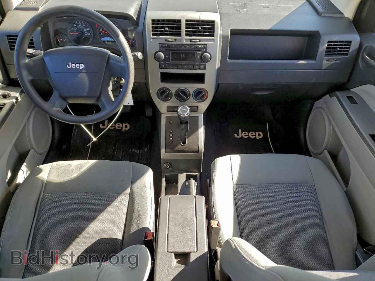 2007 JEEP COMPASS - VIN: 1J8FF47W27D422812 - Photo 8