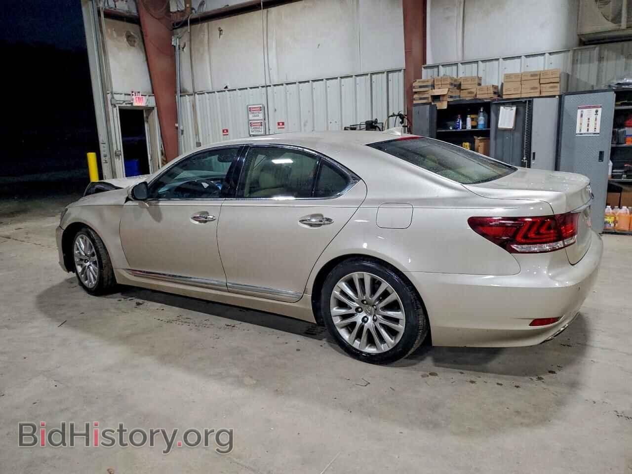 2014 LEXUS LS460 - VIN: JTHBL5EF4E5130138 - Photo 2