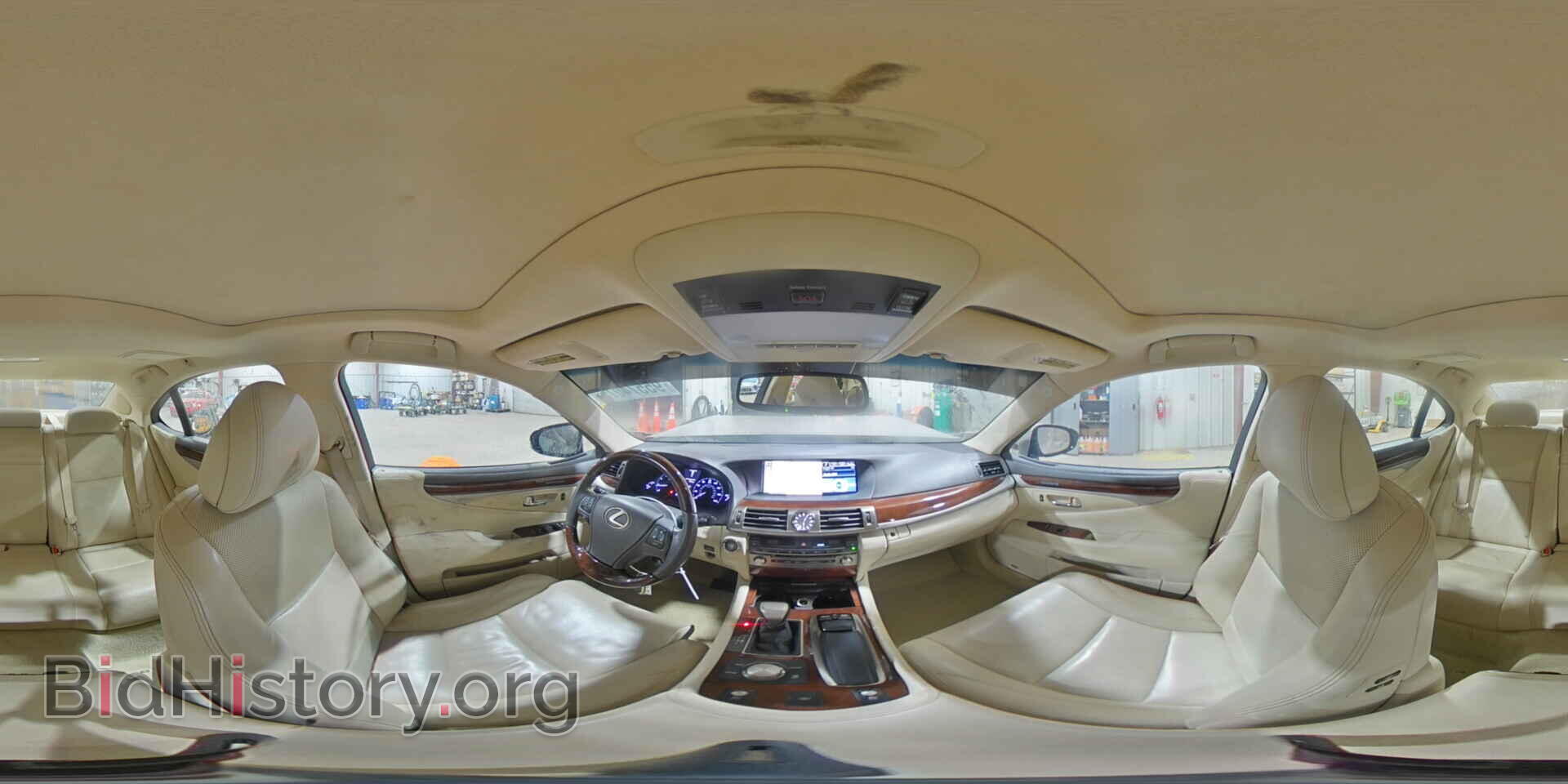 2014 LEXUS LS460 - VIN: JTHBL5EF4E5130138 - Photo 14
