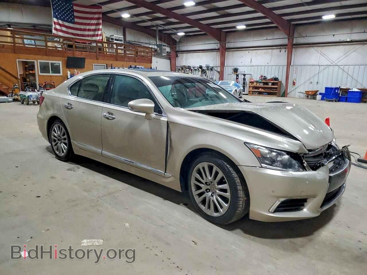 2014 LEXUS LS460 - VIN: JTHBL5EF4E5130138 - Photo 4